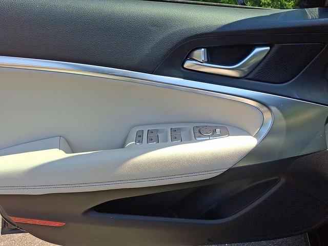 Photo of 2025 Tasman Blue Genesis G70