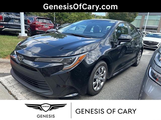 Photo of 2023 Midnight Black Metallic Toyota Corolla