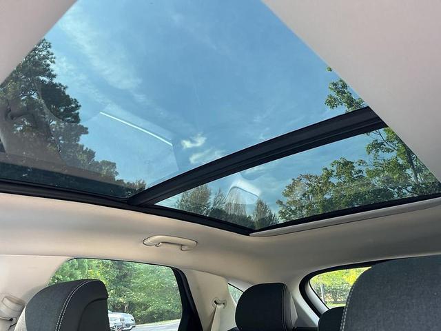 Photo of 2024 Vik Black Genesis Electrified GV70