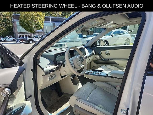 Photo of 2024 Uyuni White Genesis GV60