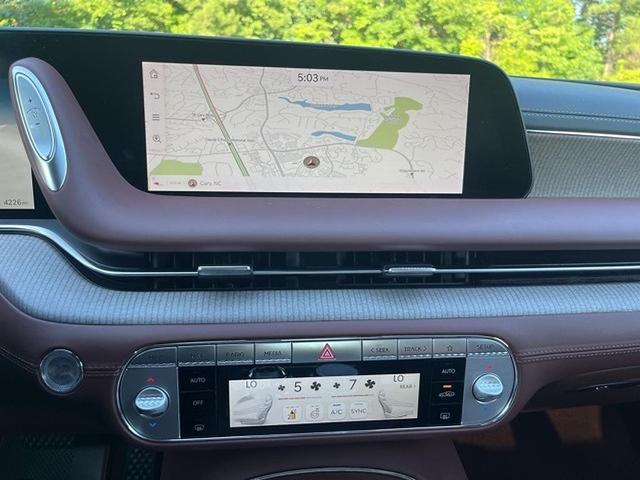 Photo of 2024 Makalu Gray Genesis G90