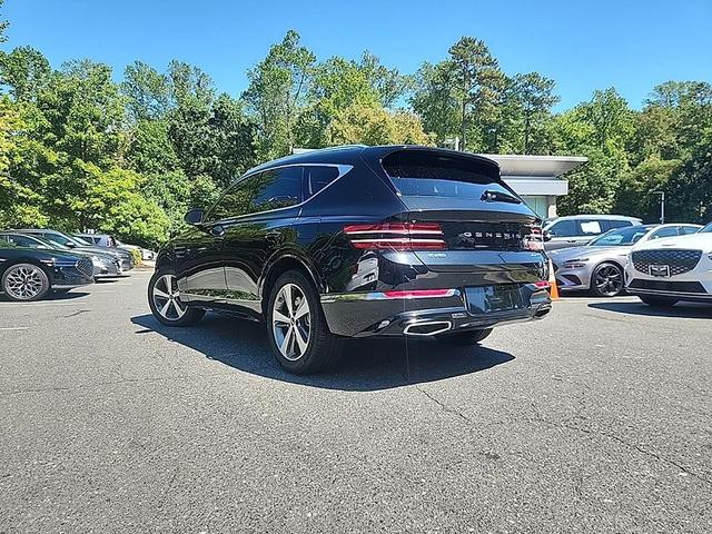 Photo of 2024 Vik Black Genesis GV80