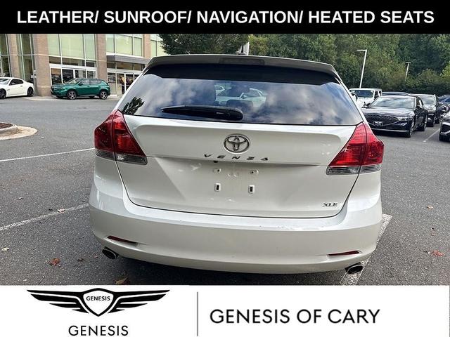 Photo of 2015 Blizzard Pearl Toyota Venza