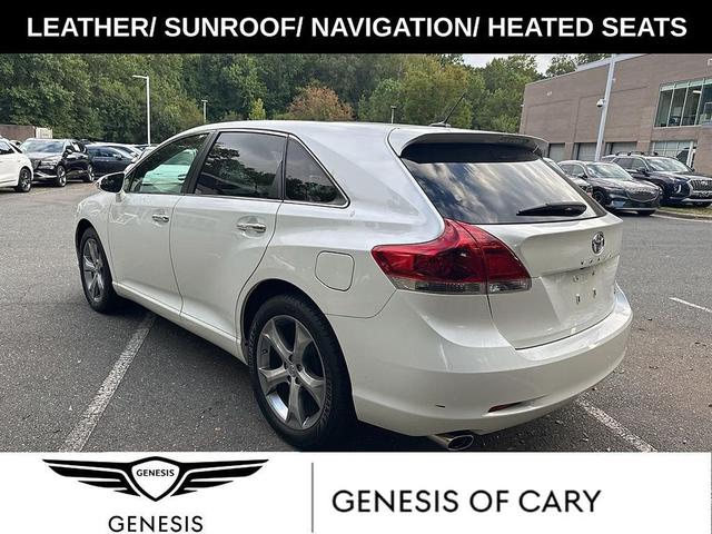 Photo of 2015 Blizzard Pearl Toyota Venza