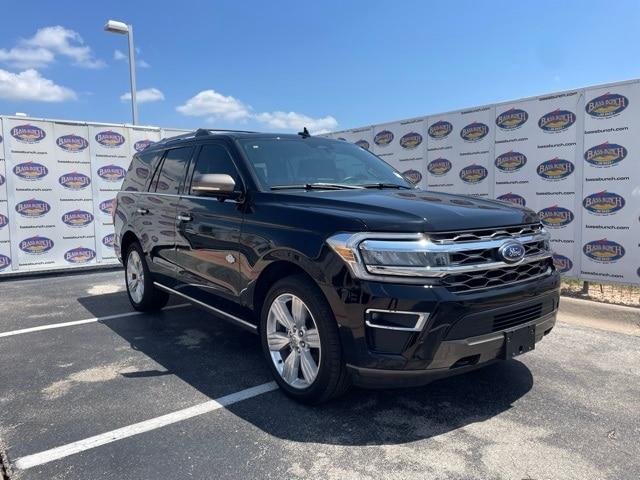 Photo of 2024 AGATE BLACK METALLIC Ford Expedition