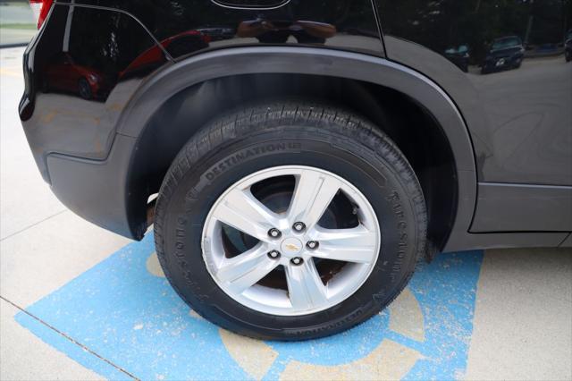 Photo of 2020 BLACK Chevrolet Trax