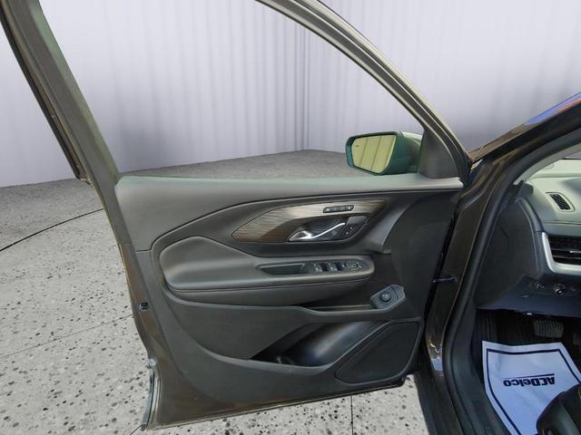 Photo of 2019 Smokey Quartz Metallic GMC Terrain