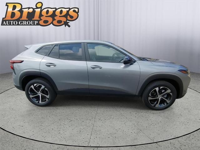 Photo of 2024 Sterling Gray Metallic Chevrolet Trax