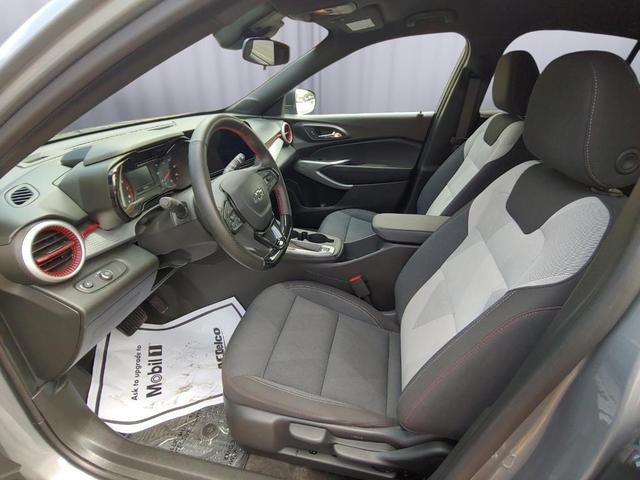Photo of 2024 Sterling Gray Metallic Chevrolet Trax