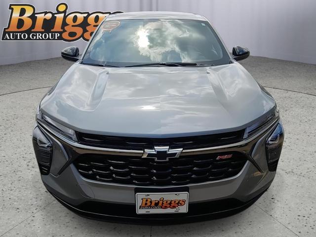 Photo of 2024 Sterling Gray Metallic Chevrolet Trax