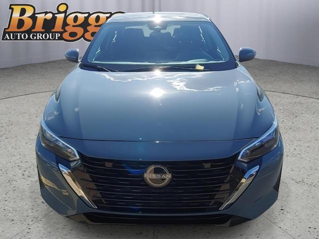 Photo of 2024 Atlantic Gray M Nissan Sentra