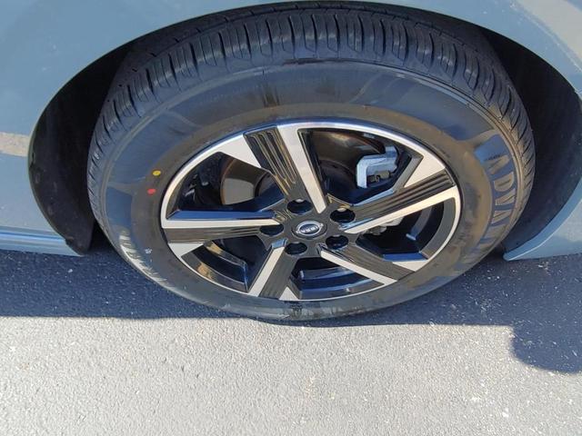 Photo of 2024 Atlantic Gray M Nissan Sentra