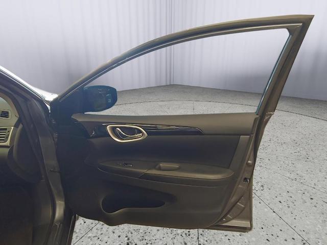 Photo of 2019 Gun Metallic Nissan Sentra