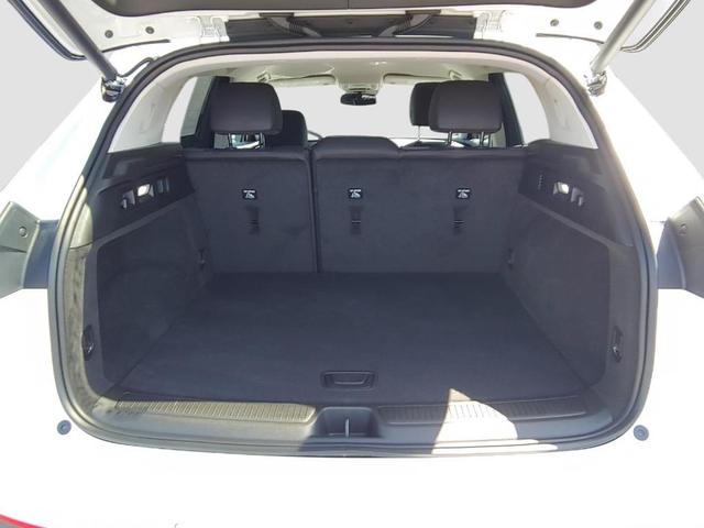Photo of 2025 Summit White Buick Envision