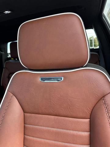 Photo of 2025 Onyx Black GMC Sierra 2500