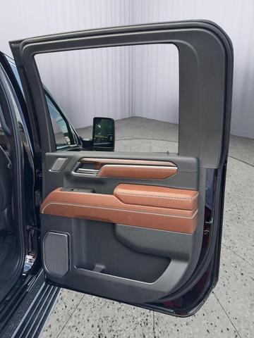 Photo of 2025 Onyx Black GMC Sierra 2500