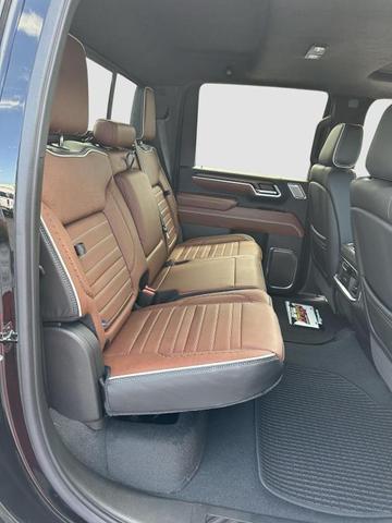 Photo of 2025 Onyx Black GMC Sierra 2500