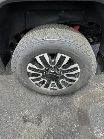 Photo of 2025 Onyx Black GMC Sierra 2500