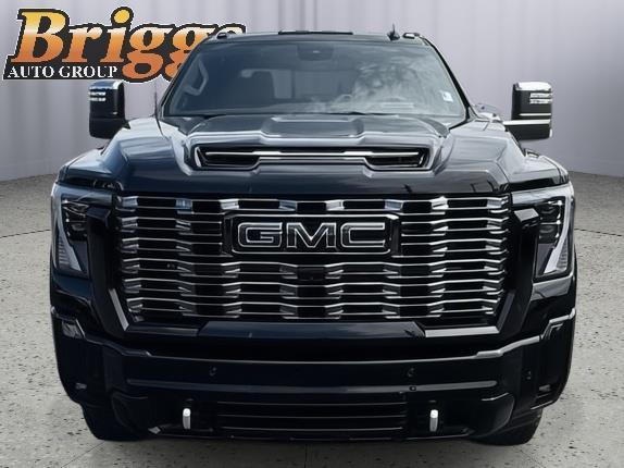 Photo of 2025 Onyx Black GMC Sierra 2500