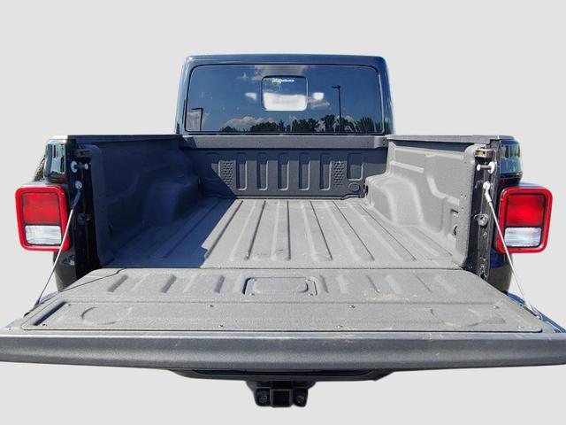 Photo of 2024 Black Clearcoat Jeep Gladiator