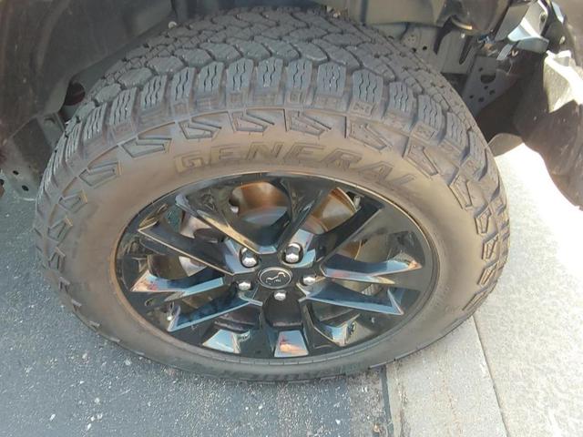Photo of 2024 Black Clearcoat Jeep Gladiator