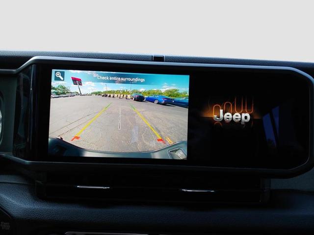 Photo of 2024 Black Clearcoat Jeep Gladiator