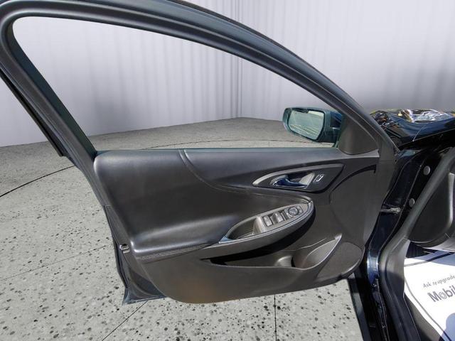 Photo of 2019 Mosaic Black Metallic Chevrolet Malibu