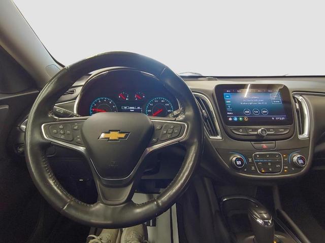 Photo of 2019 Mosaic Black Metallic Chevrolet Malibu