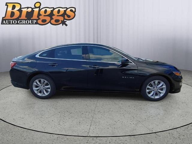 Photo of 2019 Mosaic Black Metallic Chevrolet Malibu