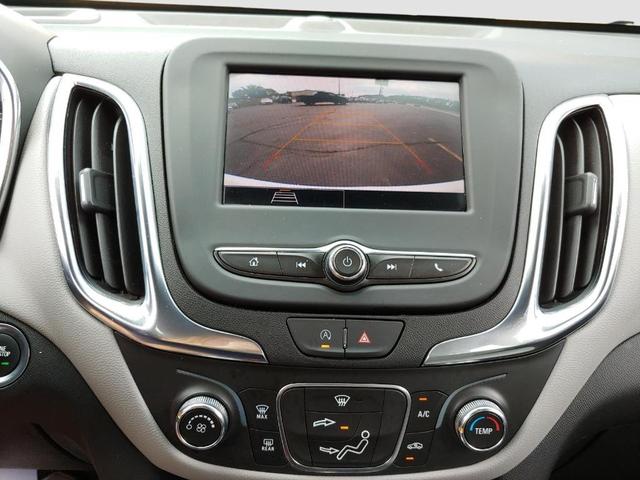 Photo of 2023 Summit White Chevrolet Equinox
