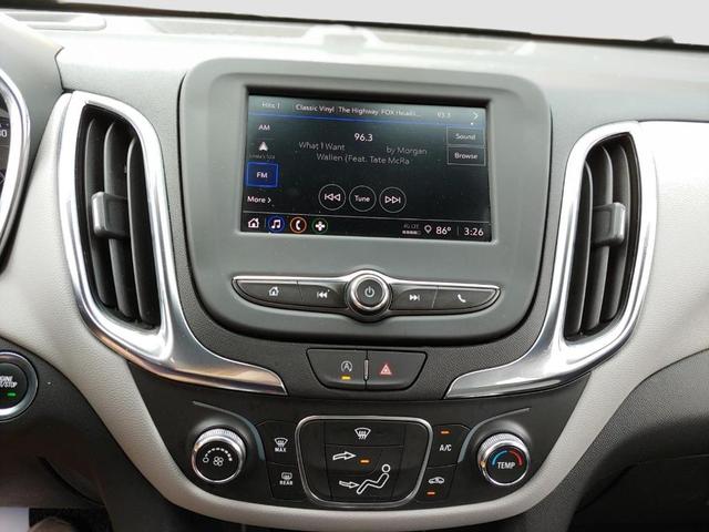 Photo of 2023 Summit White Chevrolet Equinox