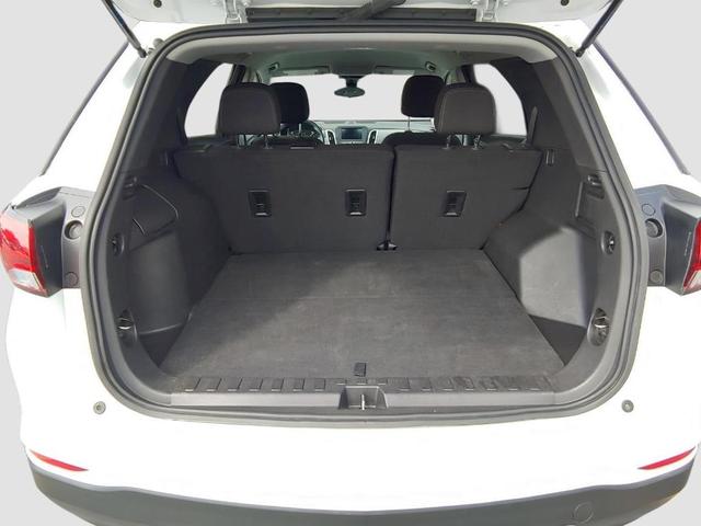 Photo of 2023 Summit White Chevrolet Equinox