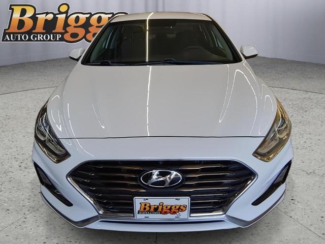 Photo of 2018 Quartz White Pearl Hyundai SONATA