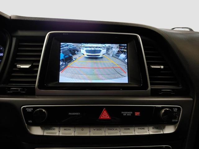 Photo of 2018 Quartz White Pearl Hyundai SONATA