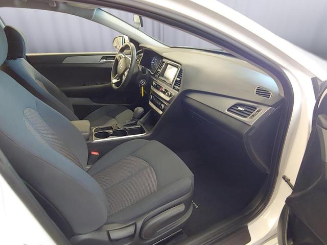 Photo of 2018 Quartz White Pearl Hyundai SONATA