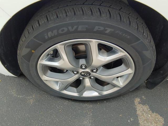 Photo of 2020 Snow White Pearl Kia Sorento