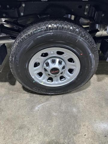 Photo of 2025 Summit White GMC Sierra 3500
