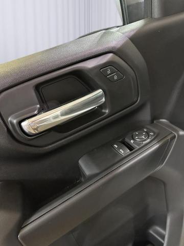Photo of 2025 Summit White GMC Sierra 3500