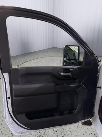 Photo of 2025 Summit White GMC Sierra 3500
