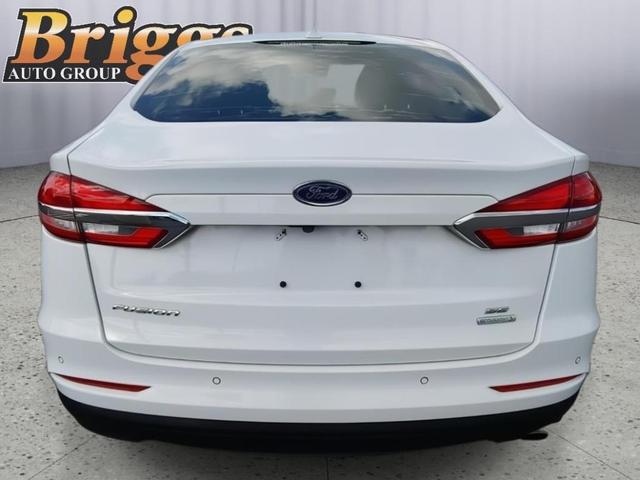 Photo of 2019 Oxford White Ford Fusion