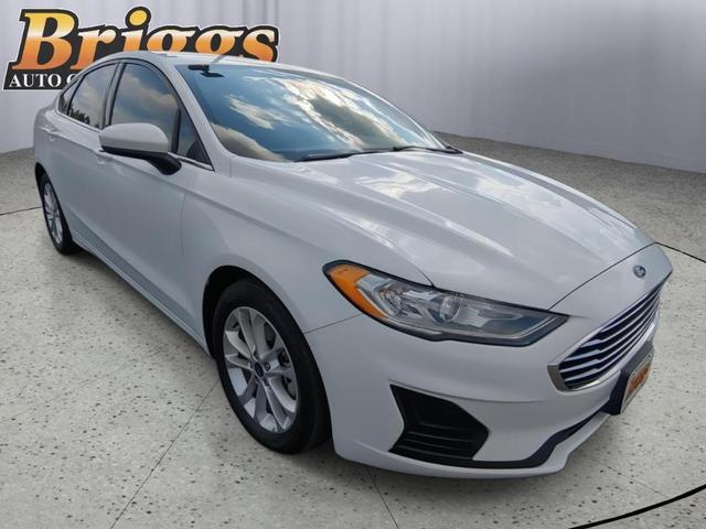 Photo of 2019 Oxford White Ford Fusion