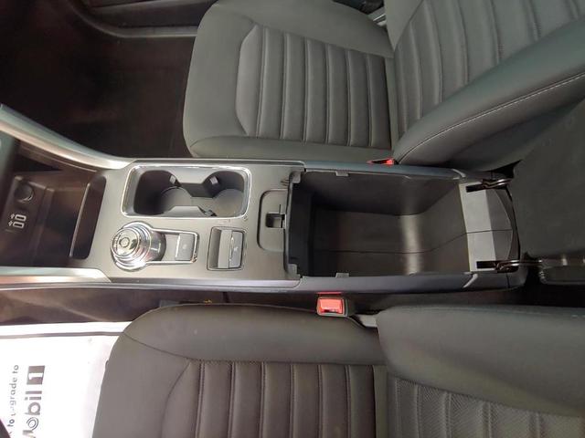 Photo of 2019 Oxford White Ford Fusion