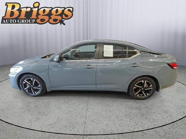 Photo of 2024 Atlantic Gray M Nissan Sentra