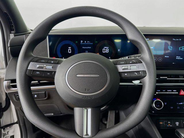 Photo of 2025 Atlas White Hyundai SANTA CRUZ