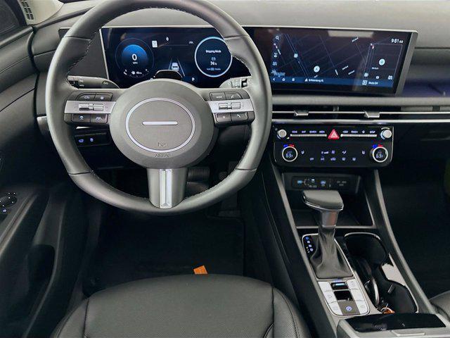 Photo of 2025 Phantom Black Hyundai TUCSON