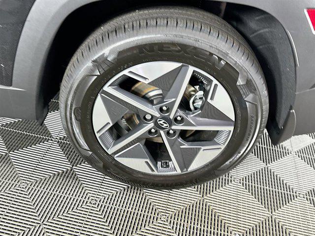 Photo of 2025 Phantom Black Hyundai TUCSON