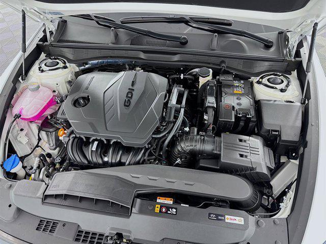 Photo of 2025 Serenity White Hyundai SONATA