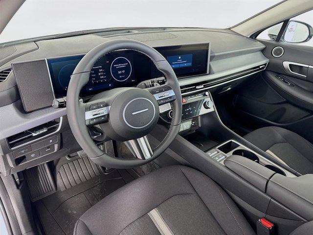 Photo of 2025 Serenity White Hyundai SONATA