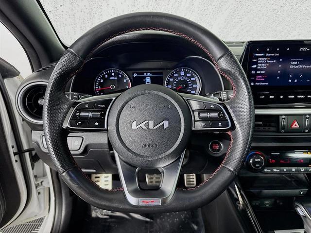 Photo of 2022 Snow White Pearl Kia Forte