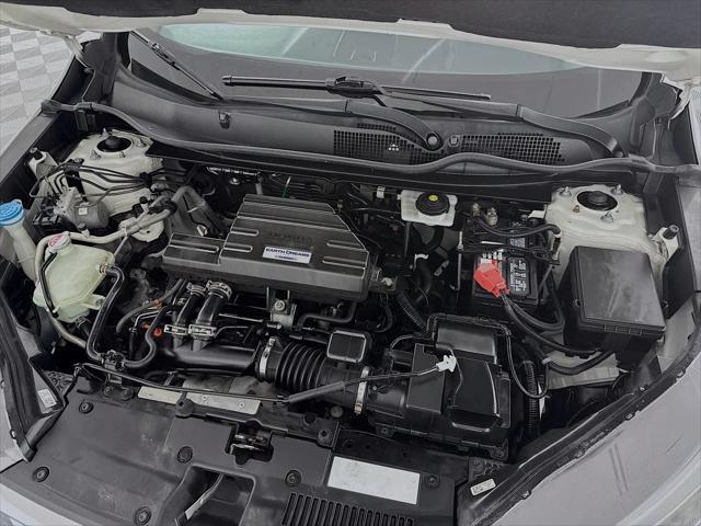 Photo of 2018 White Diamond Pearl Honda CR-V